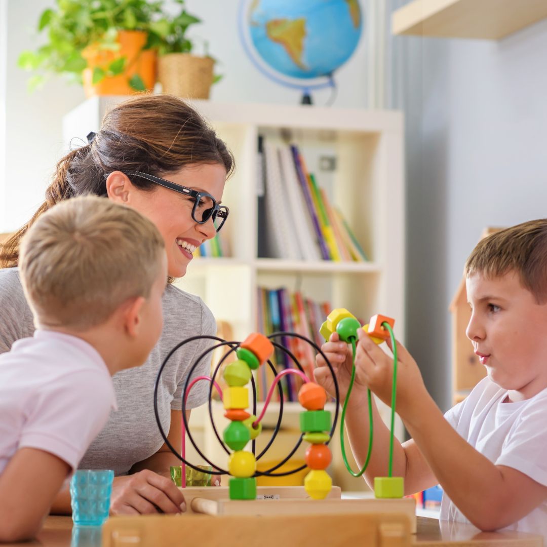preschoolers problem solving with teacher